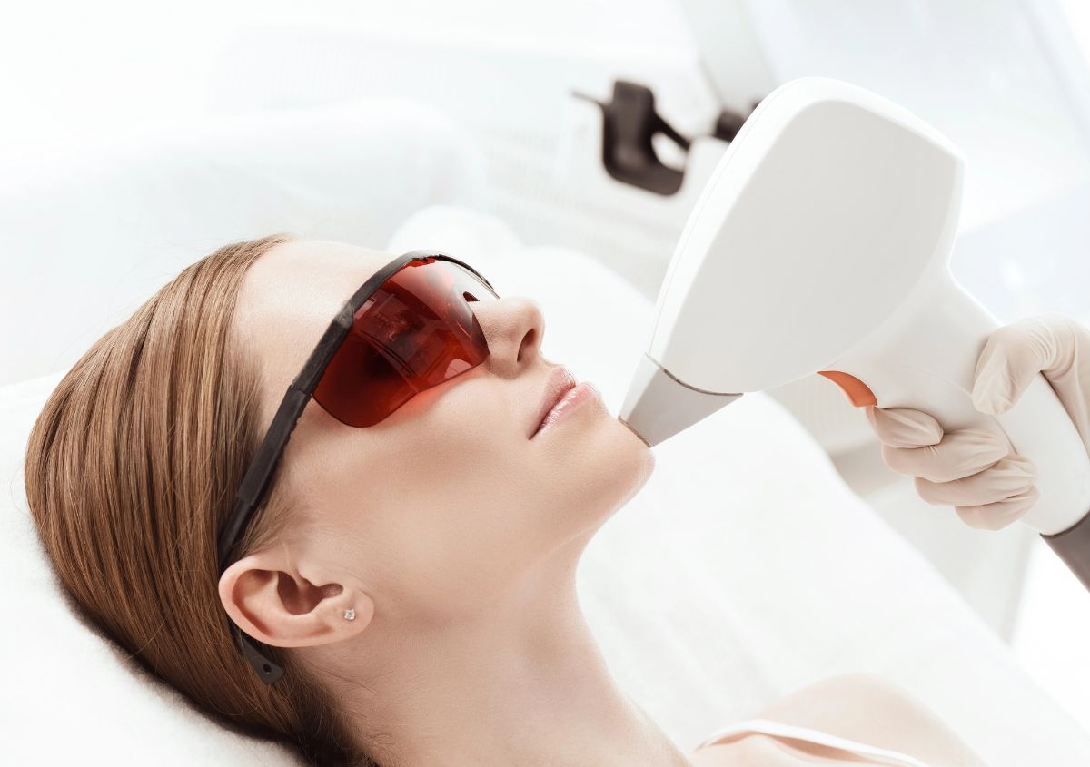 7 Reasons Intense Pulsed Light Therapy Is a Game-Changer for Facial Dark Spots